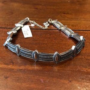 Trendy silver choker